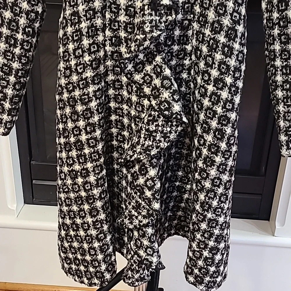 Iris And Ivy Black White Cascading Ruffle Edge Jacket Fancy Formal Pretty